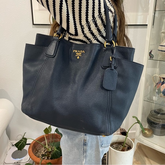 Prada Vitello Daino Pebble Leather Side Pocket Tote Bag - Picture 16 of 16